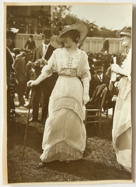Photo Vintage Paris - La Mode Aux Courses D'Auteuil 1930 - Tirage Argentique 13x18 Cm
