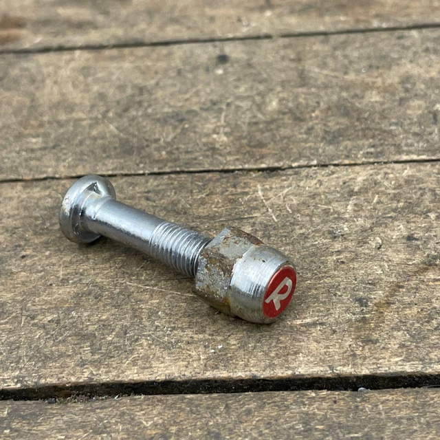 Vintage Raleigh R Nut SeatPost Clamp Bolt Red Chopper Superbe Sports Seat A3 Vintage Raleigh R Nut SeatPost Clamp Bolt Red Chopper Superbe Sports Seat A3