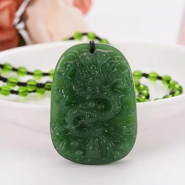 Natural Green Jade Necklace Pendant Hand-Carved Lucky Amulet Chain fashion Gift