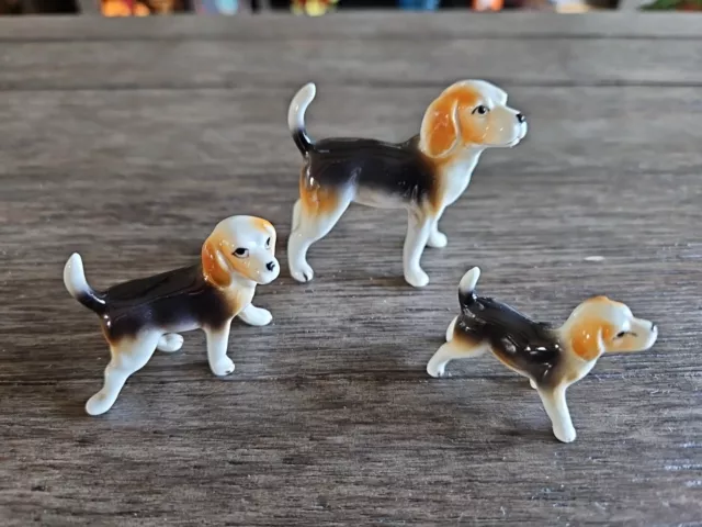 Ceramic Beagle Dog with 2 Puppies Figurines