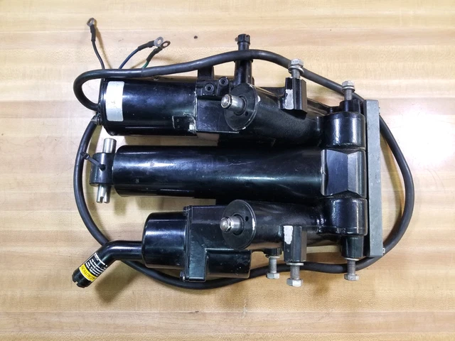 thumbnail interactive-video image 1 of Mercury Mariner Trim/Tilt System – 3 Ram – Fits 105-250 HP Motors – 828708, 878265A4 – East Lake Marine 1 of 2
