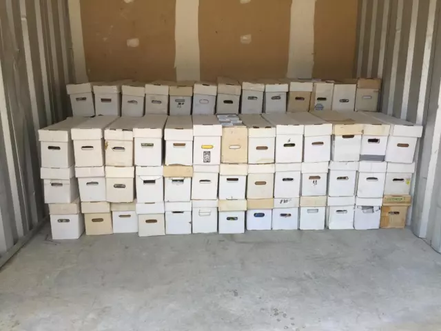 1 box Lot of 60 comics Marvel,DC other Publishers NO duplication free shipping