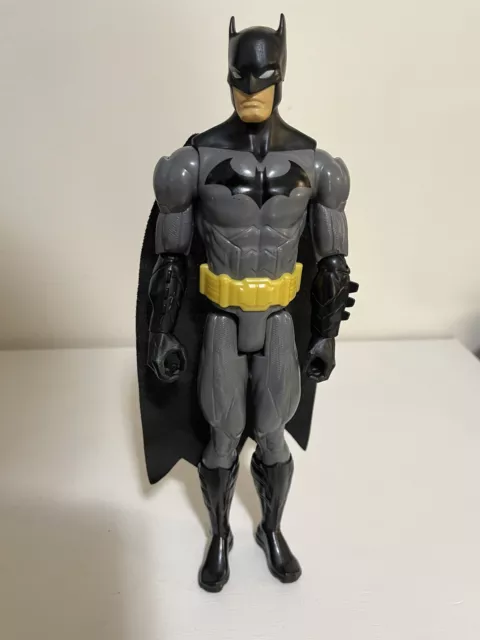 DC Comics CDM63 Batman (S14)  12" Loose Action Figure With Black Cape mattel