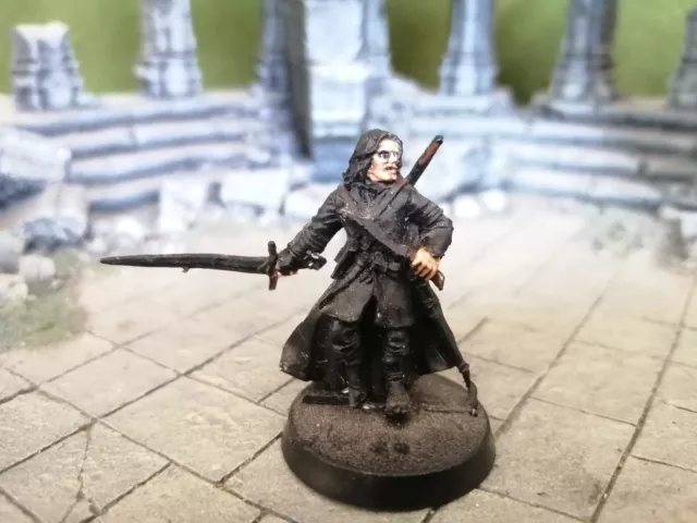 LOTR Hobbit Warhammer Aragorn, Breaking of the Fellowship 2005  Painted OOP