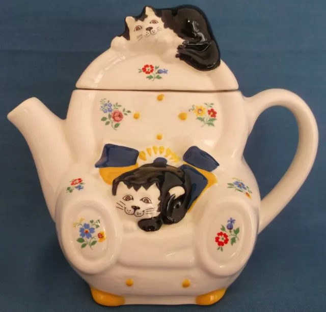 Vintage Wade Cats Armchair Ditzy Floral Feline Collection Teapot Judith Wootton