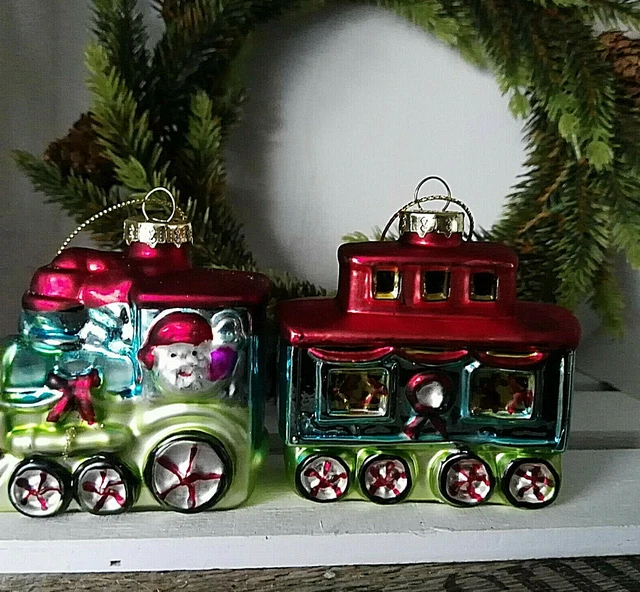 2 x Bunt Glas Baumschmuck Christbaumkugeln Zug Lok Lokomotive Türkis Rot Weiß