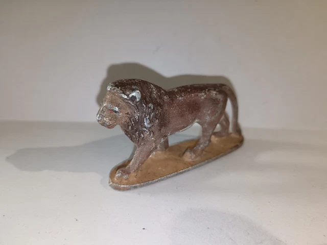 Ancienne figurine Quiralu - crèche - Vierge Marie qui prie – La Roue du
