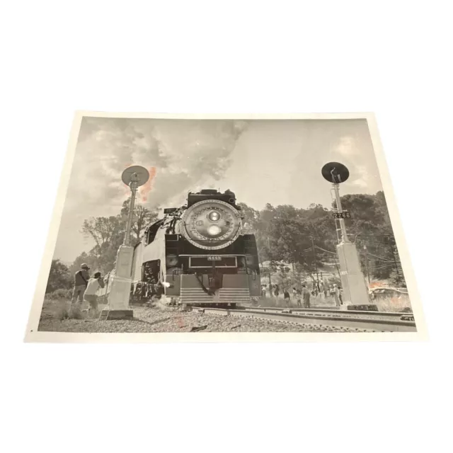 Vintage Photograph Southern Pacific Daylight Locomotive #4449 8x10 Glossy
