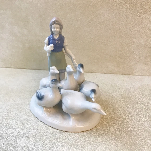 Gerold Porzellan Bavaria Western Germany Figurine Girl Geese Ducks Vtg Collector