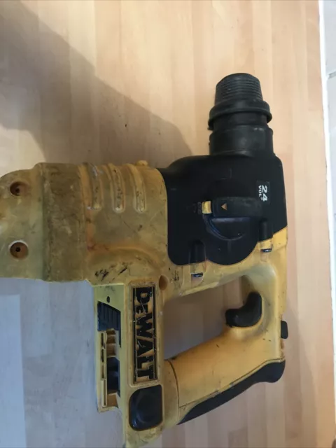 Dewalt dc224 hotsell