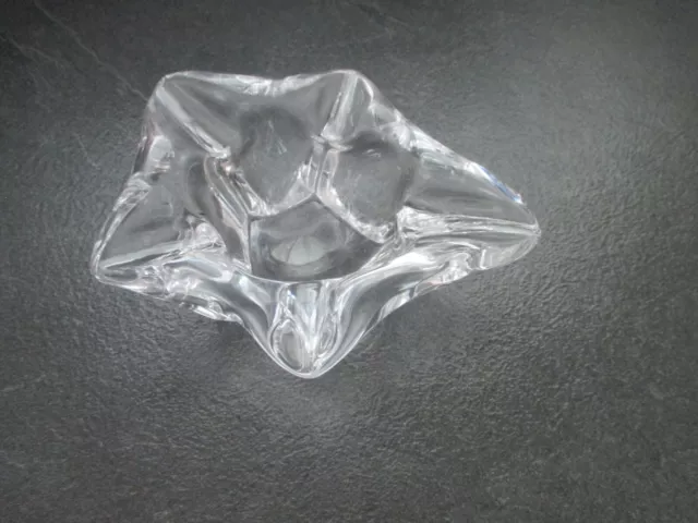 Important Cendrier + 1Kg 600 Cristal De Bayel Estampillé  Forme Etoile De Mer