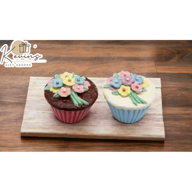 Hand Painted Ceramic Flower Cupcake Salt And Pepper Shakers Hand Painted Ceramic Flower Cupcake Salt And Pepper Shakers