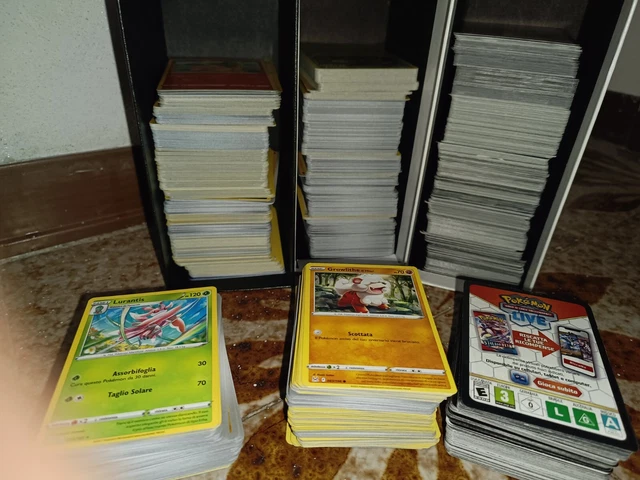 FUORI TUTTO Pokemon lotto 2000+ Carte NO PSA Graad Bgs Ita Eng Regalo Di NATALE