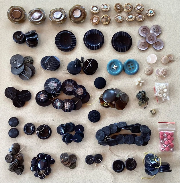 Gros Lot De Boutons Anciens – 3 Kg, Mélange Métal, Verre, Nacre, Bakélite... France