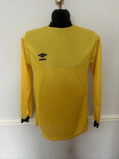 vintage 90s umbro striped soccer jersey fits a medium