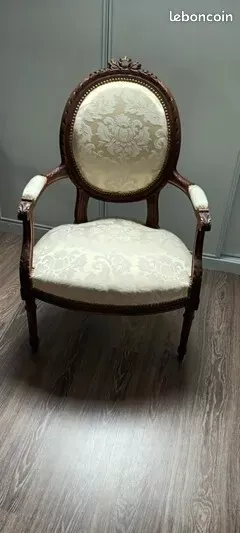 fauteuil époque louis xv