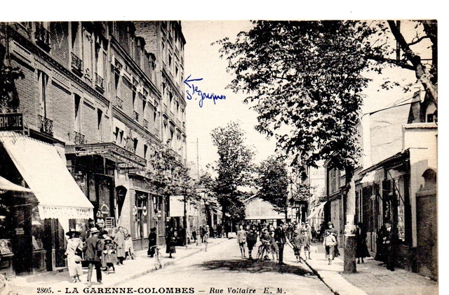 CPA La Garenne-Colombes (92 Hauts-de Seine), Rue Voltaire, animée, années 1910