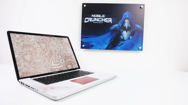 Marmo Apple MacBook Pro 15,4" computer portatile Intel i7 8 GB RAM 256 GB SSD GPU Geforce