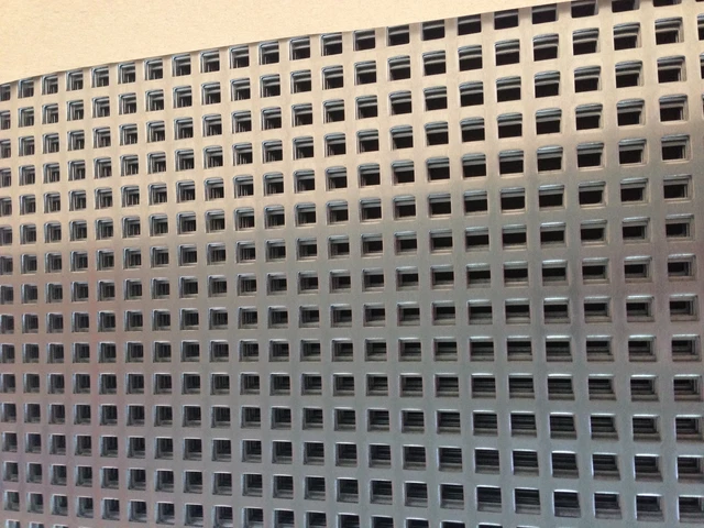 Lamiera Ferro 4mm Lamiera Forata In Acciaio Zincato 2mm - Griglia Qg10-15 600x1500mm Per Recinzioni E Fai Da Te Lamiera Forata Recinzioni - Foto 8