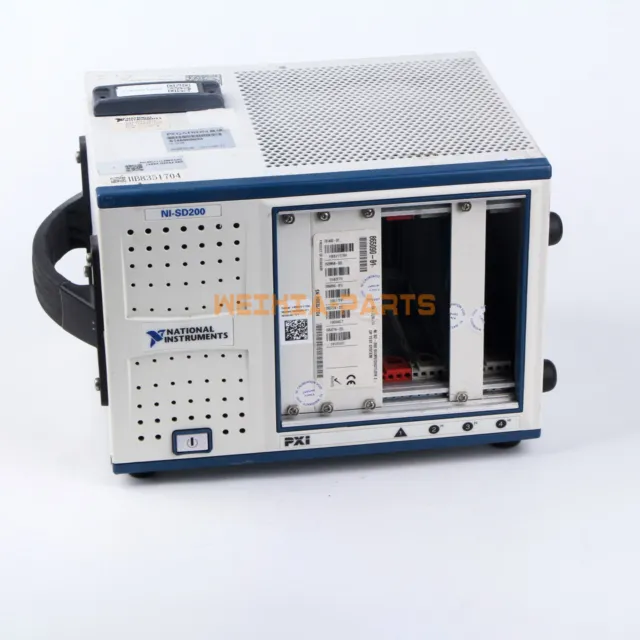 ONE National Instruments NI PXIe-1071 NI-SD200 Mainframe usato