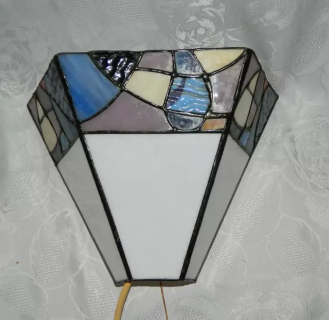Tiffany Wandlampe im Art Deco mit Kabel /Stecker Tiffany Wandlampe im Art Deco mit Kabel /Stecker