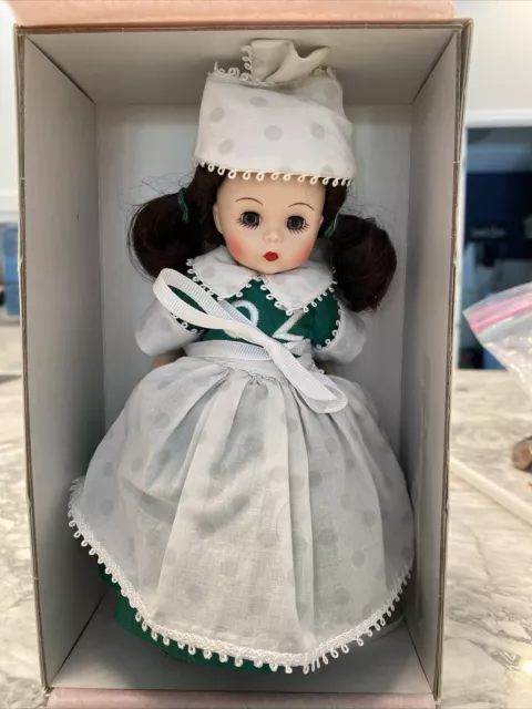 Madame Alexander Emerald City Beautician 64395