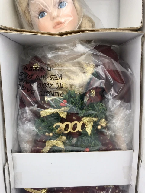 NIB Heritage Signature Collection Porcelain Light Up Doll HOLLY # 12284  COA 10