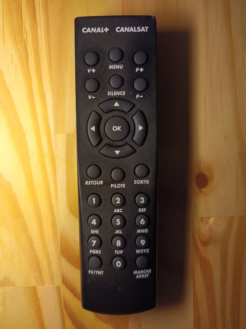 Télécommande canalsat G5,Testé  ( manque le couvercle à piles )
