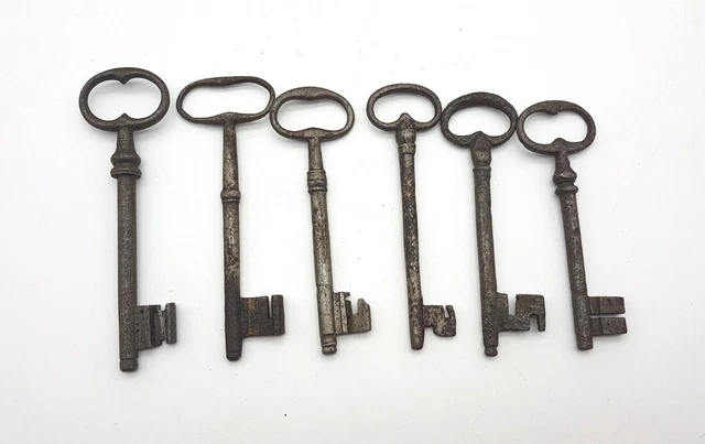 Serrure ancienne fer forgé avec détails - Bricolage