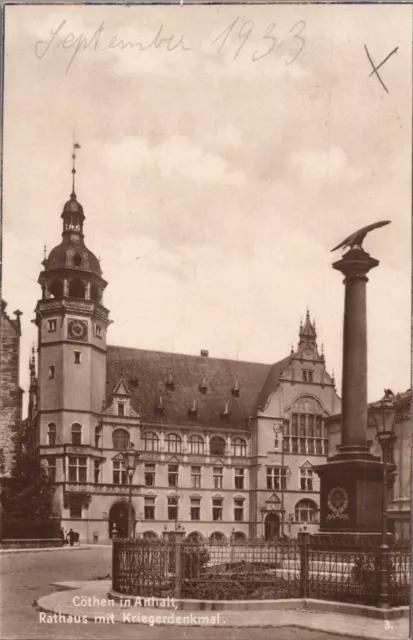 AK Köthen Cöthen Anhalt Rathaus Kriegerdenkmal gel. 1942 Trinks & Co (Nr. 2099)