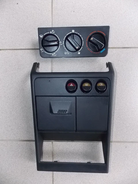 Capot de la Lancia Delta 844 – AutoRR
