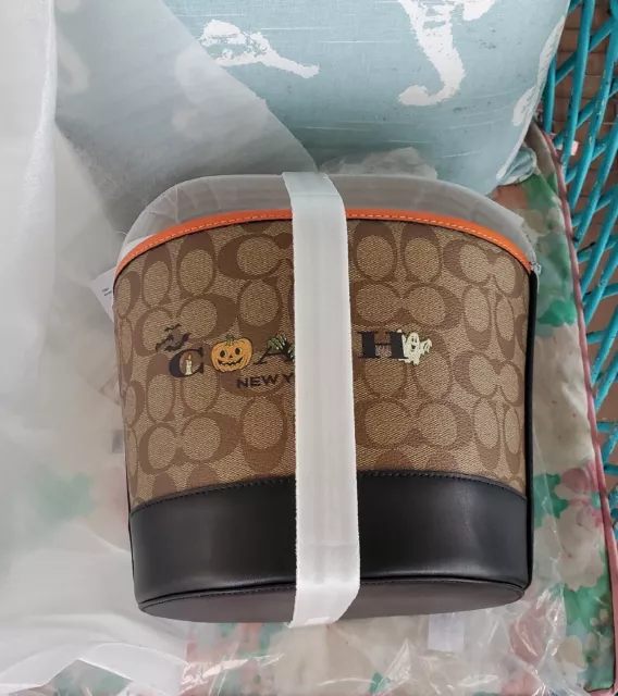 Coach Halloween Treat Bucket In Signature Canvas ugel01ep.gob.pe