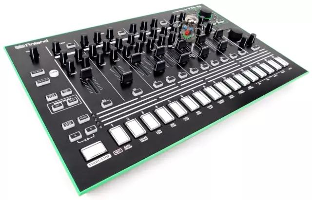 Roland TR-8 AIRA Drum Synthesizer + Top Zustand + OVP + 1,5Jahre Garantie