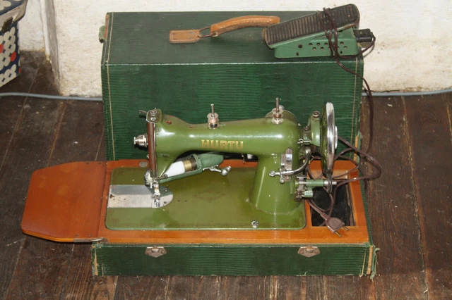 ANCIENNE MACHINE A Coudre Hurtu Vintage Avec Lampe Accessoire Boîte De