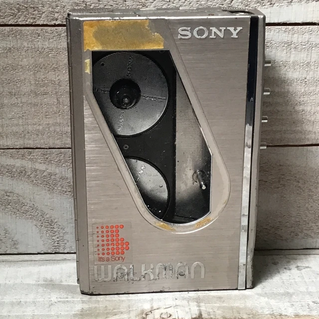 Rare Sony WM-10II Walkman Stereo Cassette Player Silver not Working Rare Sony WM-10II Walkman Stereo Cassette Player Silver not Working