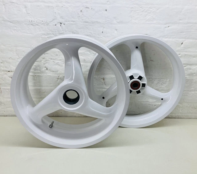 20180803 1995 honda rvf400 right rear wheel - Rare SportBikesForSale 20180803 1995 honda rvf400 right rear wheel - Rare SportBikesForSale