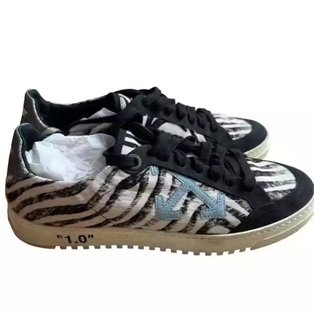 Off-White Low-Top Zebra Arrow Leather Sneakers, Size 40 (US Women’s 10)