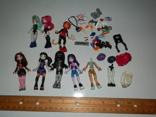Monster High Mega Blok Mini Figures Lot of 7  3" Dolls + Parts and Accessories