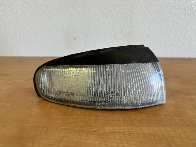 95-96 Nissan 240sx S14 OEM RH Right Passenger Turn Signal Corner Light 95-96 Nissan 240sx S14 OEM RH Right Passenger Turn Signal Corner Light