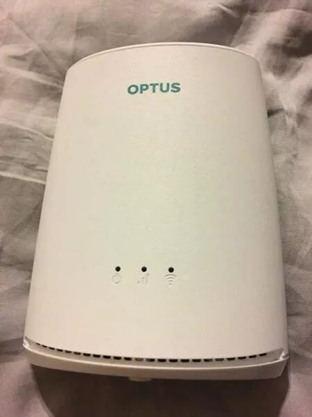 Optus Ultra WiFi Booster
