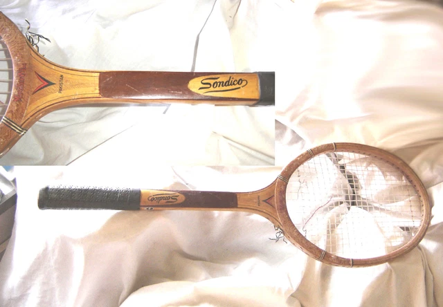 Modèle Sans Couture Avec Des Raquettes De Tennis Ambiance Nostalgique Des Années 70 Et 90