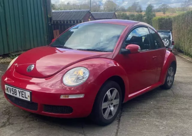 Volkswagen Beetle Luna 2008 1.6 Petrol Manual 3 Door Hatchback car.