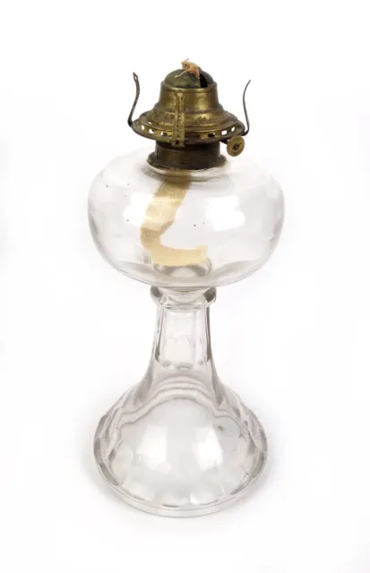 Vintage Scovill Mfg. Co. Queen Anne No. 2 Pedestal Kerosene Oil Lamp Clear Glass