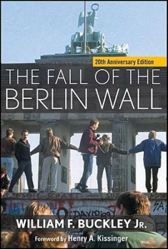 THE FALL OF the Berlin Wall (Turning Points in History) - Paperback