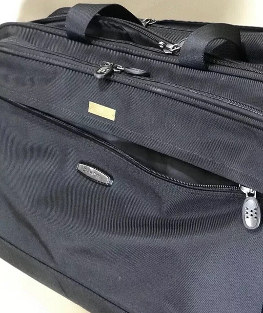 Used Dakota by Tumi Black 22” Exp Carry On Garment Bag Overnighter Briefcase 4