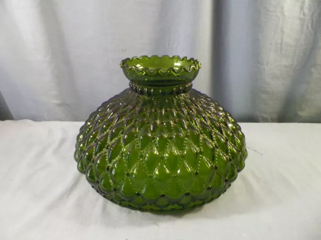 Vintage Large Green Glass Aladdin Rayo Diamond Quilt Lamp Shade 10" Wide Fitter