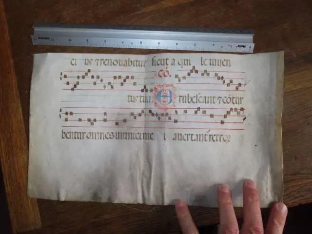 1480 MEDIEVAL ANTIPHONAL on VELLUM & COLOURED CAPITAL FIFTEENTH CENTURY ANTIQUE 1480 MEDIEVAL ANTIPHONAL on VELLUM & COLOURED CAPITAL FIFTEENTH CENTURY ANTIQUE