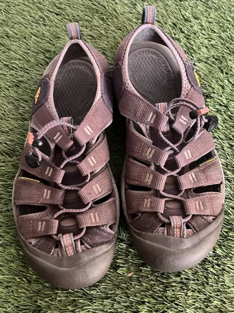 Keen Newport H2 Waterproof Hiking Sandals Mens Size 8 1001931