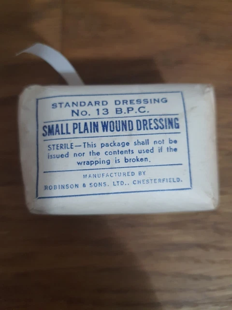 vintage standard dressing No. 13 small plain wound dressing Robinson and sons