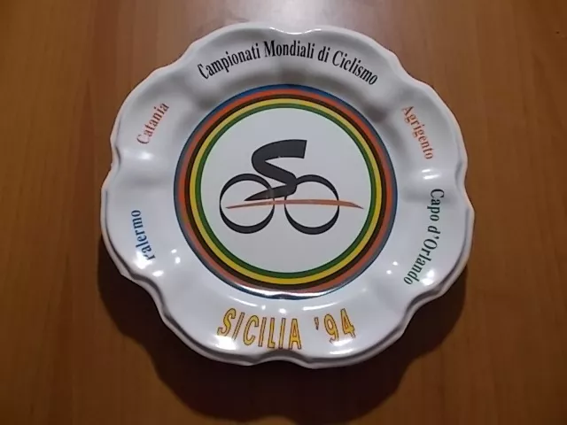 Piatto in plastica dura CAMPIONATI MONDIALI di CICLISMO Sicilia '94